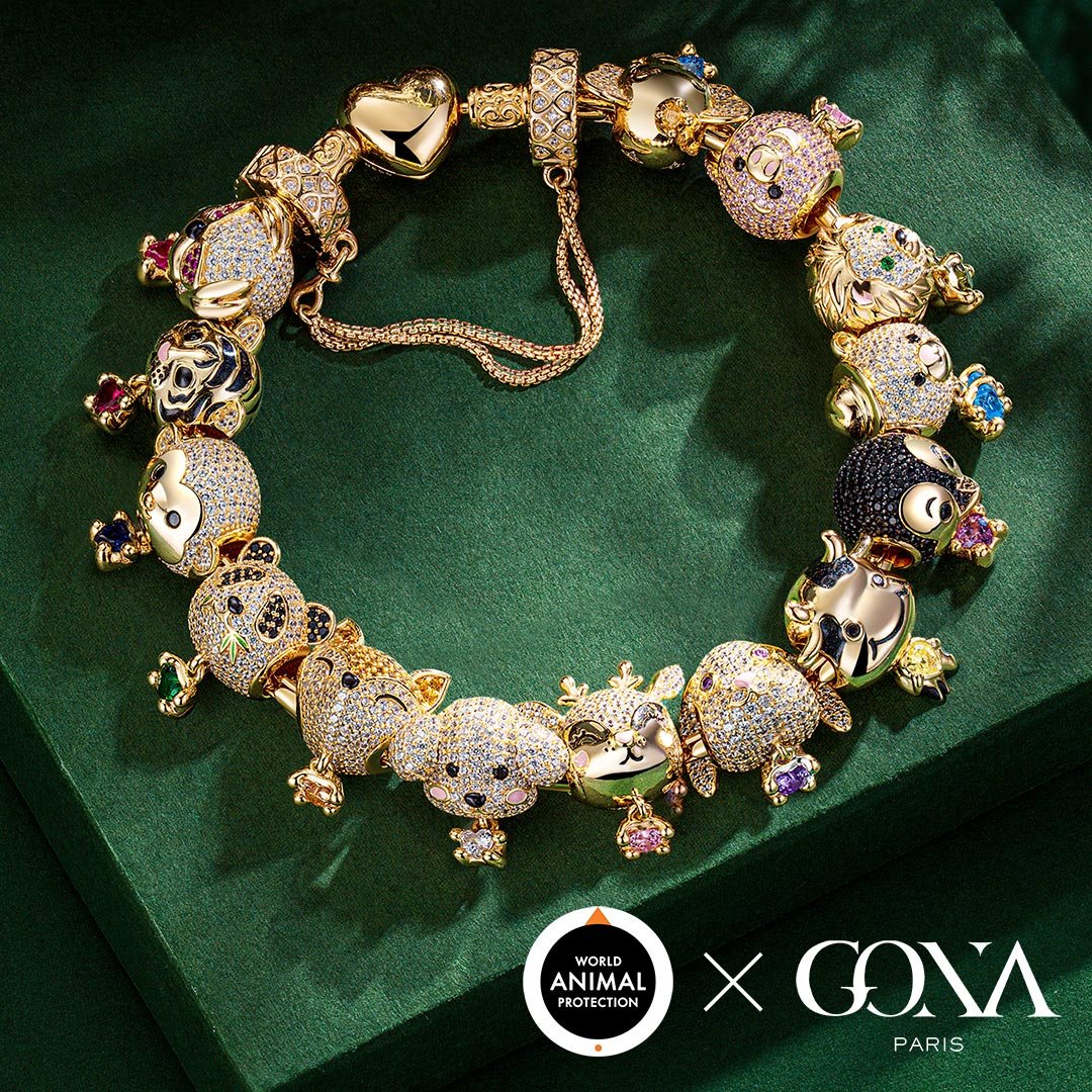 A GONA jewelry bracelet.